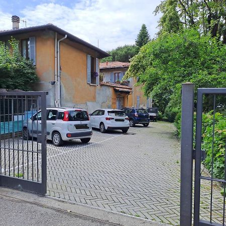 Gabbinoholidayhome Appartamento In Suggestiva Corte Como Exterior foto
