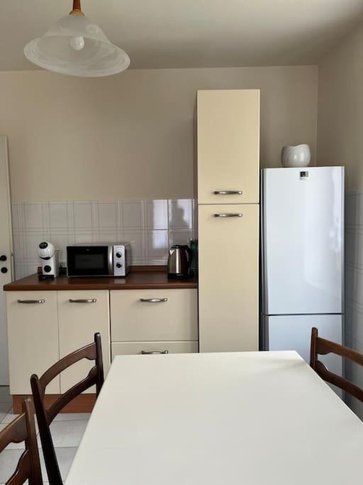 Gabbinoholidayhome Appartamento In Suggestiva Corte Como Exterior foto